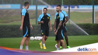 Bayern Munich - Julian Nagelsmann - Giuseppe Meazza - Inter Milan - Hakan Calhanoglu - Viktoria Plzen - Bayern Bengis, Inter Dilarang Buang-buang Bola - sport.detik.com