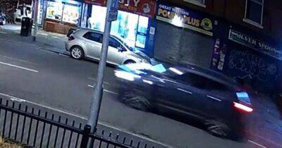 Moss Side - Picture of car released after girls, 13 and 16, gunned down in drive-by shooting - manchestereveningnews.co.uk - Manchester
