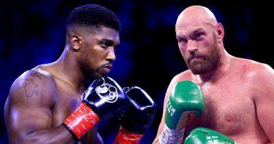 Anthony Joshua accepts Tyson Fury purse split offer but wants different fight date