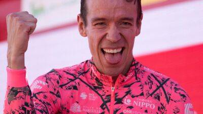 Rigoberto Uran wins from breakaway as Remco Evenepoel swats away Enric Mas attacks on Stage 17 at La Vuelta