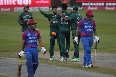 Ibrahim Zadran - Bundesliga - Pakistan restrict Afghanistan to 129-6 in Asia Cup clash - arabnews.com - Uae - India - Sri Lanka - Saudi Arabia - Afghanistan - Pakistan