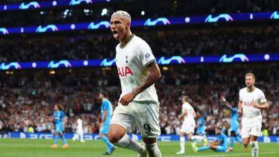Richarlison's late double earns Tottenham win over Marseille