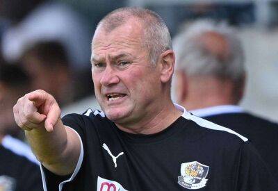 Dartford manager Alan Dowson says everyone has to work harder to improve results in National League South