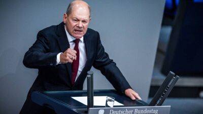 Olaf Scholz - German Chancellor Olaf Scholz loses his cool as energy debate gets heated - euronews.com - Germany - Austria