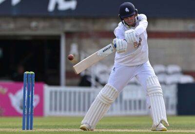Kent (164 & 149) lost to Essex (573) by an innings and 260 runs in County Championship at Canterbury