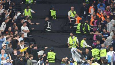 Tottenham Hotspur - Bristol Rovers - Joey Barton - Marseille - Five arrests at fiery Spurs-Marseille clash - rte.ie