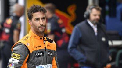 Lewis Hamilton - Daniel Ricciardo - Lando Norris - Oscar Piastri - Ricciardo is too talented to be a reserve, says Hamilton - channelnewsasia.com - Italy - Australia