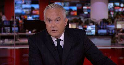 Elizabeth Ii - Emotional Huw Edwards announces Queen's death on BBC News alongside Nicholas Witchell - manchestereveningnews.co.uk - Britain - county King And Queen
