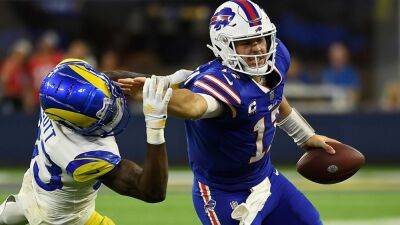 Josh Allen - Bills' Josh Allen says stiff arm play just 'an example of what I'm willing to do to win a game' - foxnews.com - Los Angeles -  Los Angeles - county Buffalo - state California