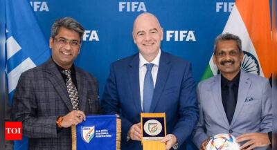 Gianni Infantino - Kalyan Chaubey - AIFF president, secretary general meet FIFA chief, hold 'constructive' discussion - timesofindia.indiatimes.com - Qatar - India