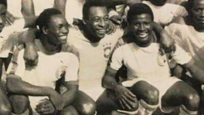 Pele - Pele’s prophecy inspired my career in football — Owolabi - guardian.ng - Brazil - Nigeria -  Sao Paulo