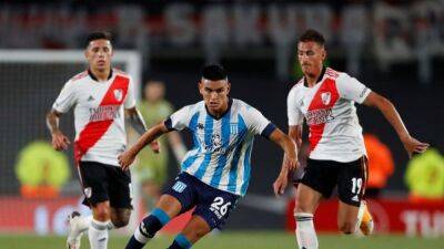 Carlos Alcaraz - Southampton sign Argentine midfielder Alcaraz - channelnewsasia.com - Manchester - Croatia - Usa - Argentina -  Buenos Aires -  Southampton