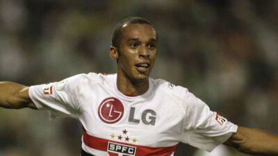 Former Brazil defender Miranda retires - channelnewsasia.com - Brazil - Madrid -  Sao Paulo