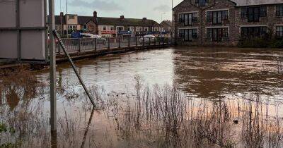 Concern about level of River Ely in Cardiff as it starts to hit road bridge