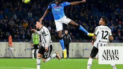 Napoli crush 2nd-placed Juventus 5-1 to go 10 points clear
