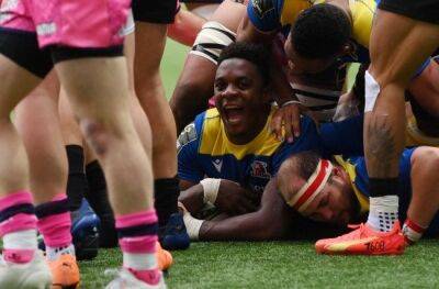 Here's why the Lions played in blue and yellow against Stade Francais