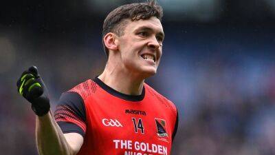 Six sent off as sublime Clifford kicks Fossa to All-Ireland glory