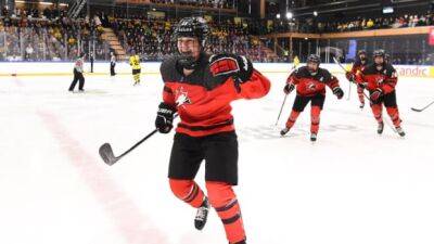 Kraemer scores 4 goals as Canada captures gold at U18 women's hockey worlds with dominant win over Sweden
