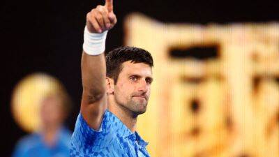 Djokovic feels the love during dominant opening victory