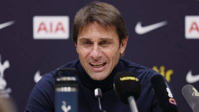 Antonio Conte - Antonio Conte: Club higher-ups not facing media is 'bad habit' - rte.ie - Manchester - Italy