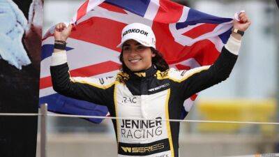 Jamie Chadwick - Chadwick says renewed Williams ties keep F1 dream alive - channelnewsasia.com - Britain