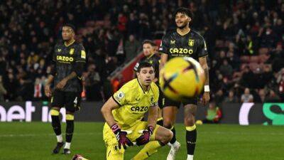 Southampton stay bottom after 1-0 defeat by Aston Villa