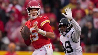 Kansas City, led by hobbled Mahomes, defeats Jacksonville to reach AFC championship game