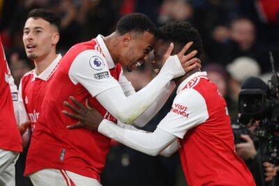 Arsenal beat Man United to open 5-point lead and make huge title statement