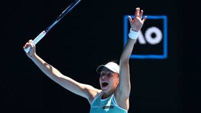 Linette upsets No. 4 Garcia at Australian Open to reach 1st Grand Slam quarterfinal