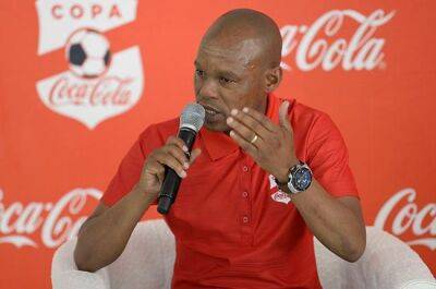 WATCH | Legend Jabu Mahlangu criticises 'unwatchable' PSL games: 'Downs is destroying SA football'