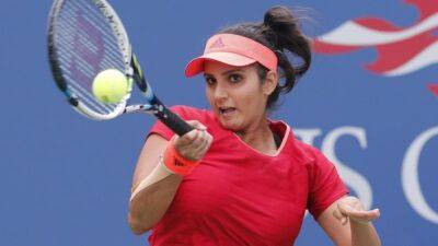 Last dance awaits India's Mirza as she reaches mixed doubles final