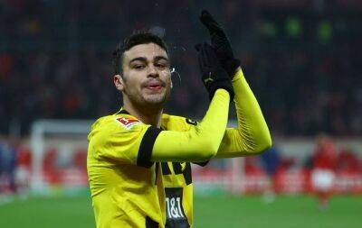 Reyna delivers again for Dortmund with late winner
