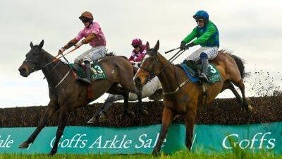 Carefully Selected sneaks thrilling Thyestes Chase win