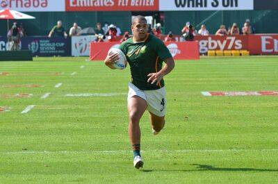 Brave Blitzboks overcome 2 yellow cards to beat NZ, face Ireland in Sydney Sevens QF
