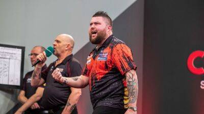 Gerwyn Price makes early exit from Cazoo Masters as PDC world champion Michael Smith sails through