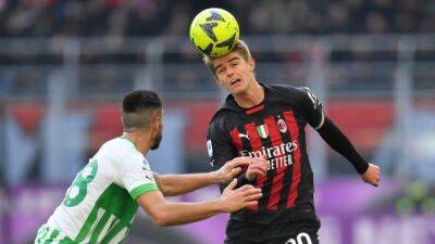 Milan slump continues with heavy loss at home to Sassuolo
