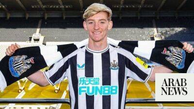 Still time for Newcastle to strike January deals, says Howe
