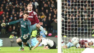 West Ham beat Derby to set up cup tie with Man United