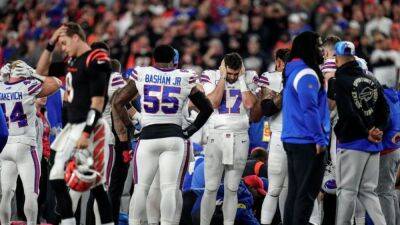 NFL-Bills return to practice for first time since Hamlin collapse - channelnewsasia.com - Usa - county Buffalo -  Kansas City -  Cincinnati