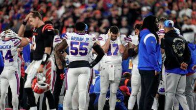 NFL-Bills' Hamlin off breathing tube, speaks to teammates - channelnewsasia.com