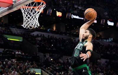 Tatum scores 34 as Celtics hold off Spurs, Lakers edge Kings in thriller
