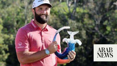 Collin Morikawa - Jon Rahm - Dustin Johnson - Scottie Scheffler - Jon Rahm wins a stunner at Kapalua after Morikawa wipeout - arabnews.com - Manchester -  Shanghai - Saudi Arabia - county Johnson - Iraq