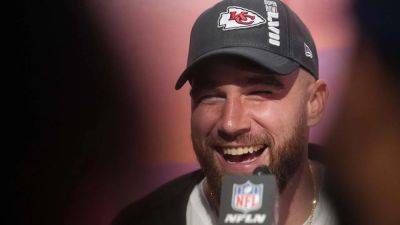 Travis Kelce's White House mic moment resurfaces as Chiefs arrive for Jets game