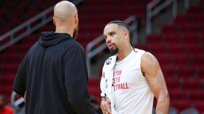 Ime Udoka - Dillon Brooks ejected from first game with Rockets for groin strike - ESPN - espn.com - Los Angeles - state Indiana - county Dillon - county Brooks