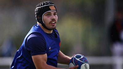 Roland Garros - Antoine Dupont - Les Bleus - Fabien Galthie - Maxime Lucu - Dupont 'very active' in training as he targets return v South Africa - rte.ie - France - Italy - Namibia - South Africa