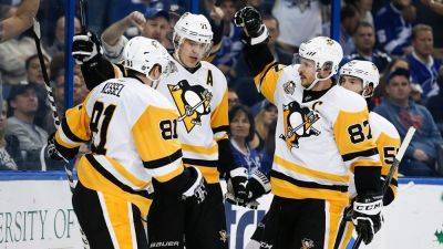 Penguins trio sets all-time record after starting 18th season together
