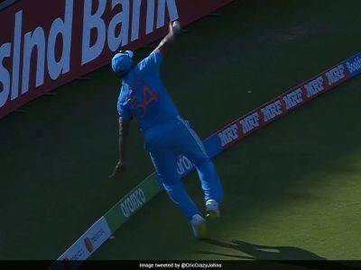 Hardik Pandya - Shardul Thakur - Rahmanullah Gurbaz - Watch: Shardul Thakur's Acrobatic Catch On Boundary Line Leaves Fans Spellbound During Cricket World Cup 2023 - sports.ndtv.com - India - Afghanistan - Bangladesh