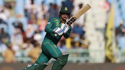 South Africa thump Australia to stay unbeaten at World Cup