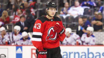 Devils rookie Luke Hughes faces high hopes, family legacy - ESPN
