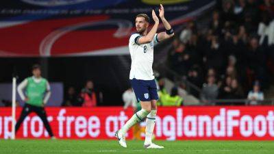 Southgate slams England fans for Henderson treatment